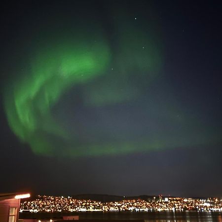 Polar Cozy Apartment - With View And Free Parking Tromso Exterior photo