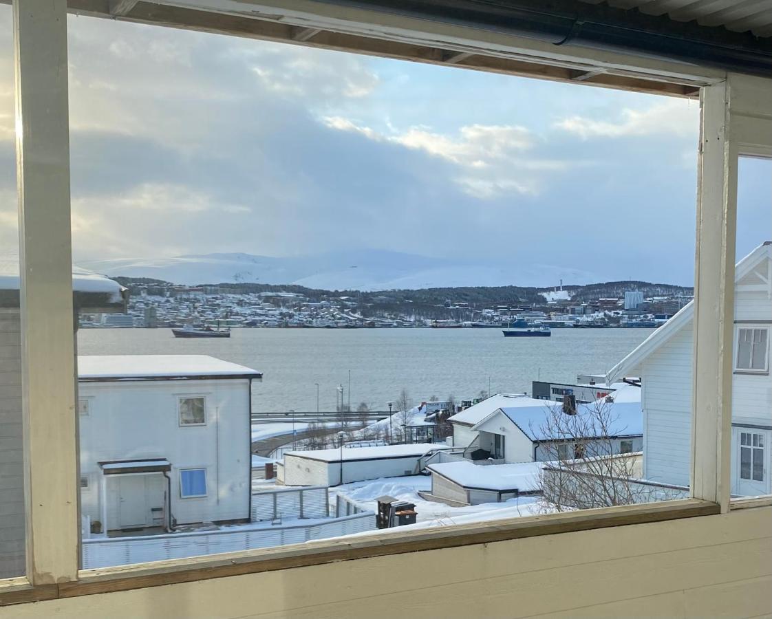 Polar Cozy Apartment - With View And Free Parking Tromso Exterior photo