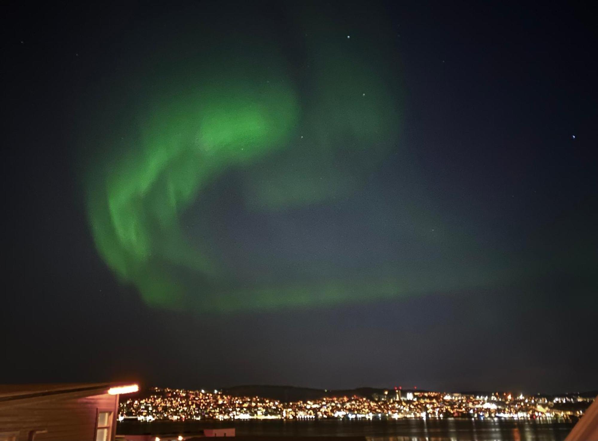 Polar Cozy Apartment - With View And Free Parking Tromso Exterior photo